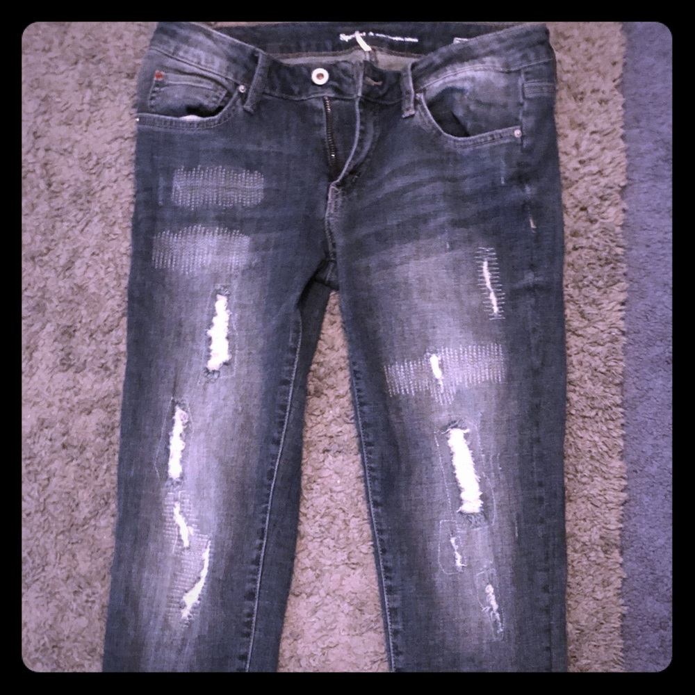 Boyfriend cut Ripped Jeans